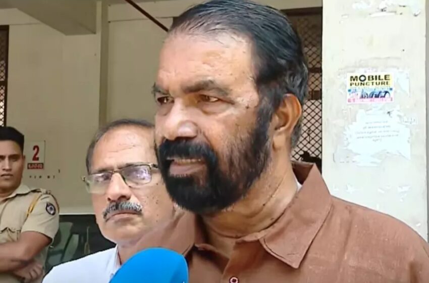  സ്കൂൾ സമയത്ത് ഈ സ്വാമിമാർ ഇറങ്ങി നടന്നാൽ പിള്ളാര് പേടിച്ച് പോകില്ലേ?- വി ശിവൻകുട്ടി