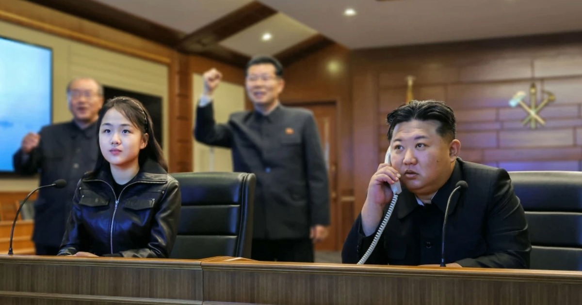  വീണ്ടും ക്രൂയിസ് മിസൈൽ പരീക്ഷണവുമായി ഉത്തര കൊറിയ; കിമ്മിന് ഒപ്പമിരുന്ന് എല്ലാം നിരീക്ഷിച്ചും നിയന്ത്രിച്ചും മകൾ