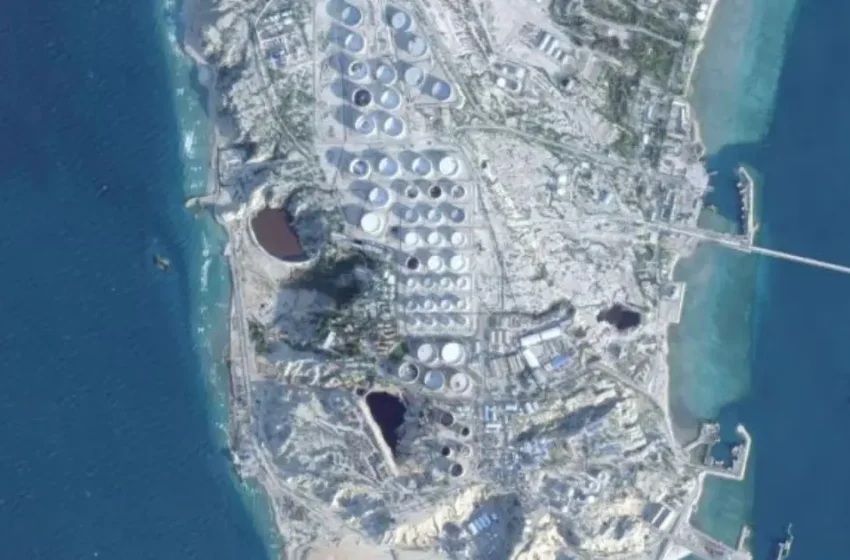  ഇറാൻ്റെ നട്ടെല്ലൊടിച്ച് അമേരിക്ക; ഖാർഗ് ദ്വീപിലെ സൈനിക കേന്ദ്രങ്ങൾ തക‍ർത്തെന്ന് ഡൊണാൾഡ് ട്രംപ്