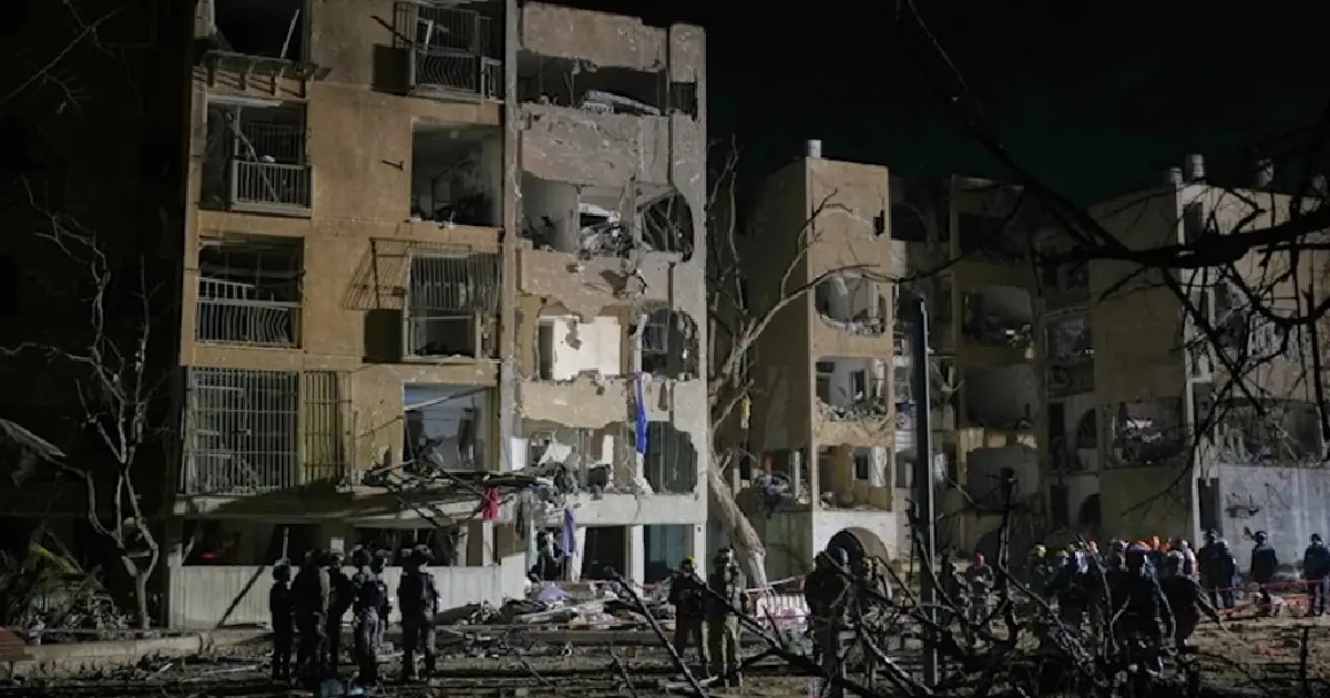  പശ്ചിമേഷ്യയിൽ ഇനി അമേരിക്കൻ സാന്നിധ്യമുണ്ടാകരുത്: യുദ്ധം നിർത്താൻ 6 കടുത്ത നിബന്ധനകളുമായി ഇറാൻ