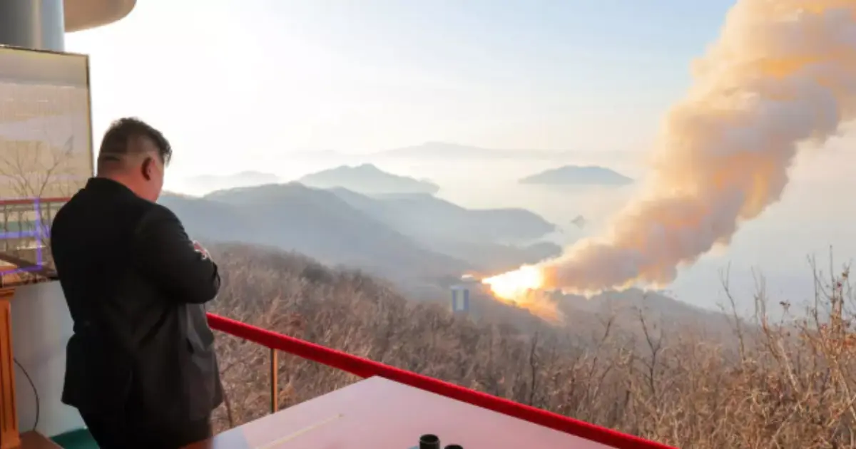 അമേരിക്കയെ ലക്ഷ്യമിടാൻ ശേഷിയുള്ള മിസൈൽ പരീക്ഷിച്ച് ഉത്തരകൊറിയ