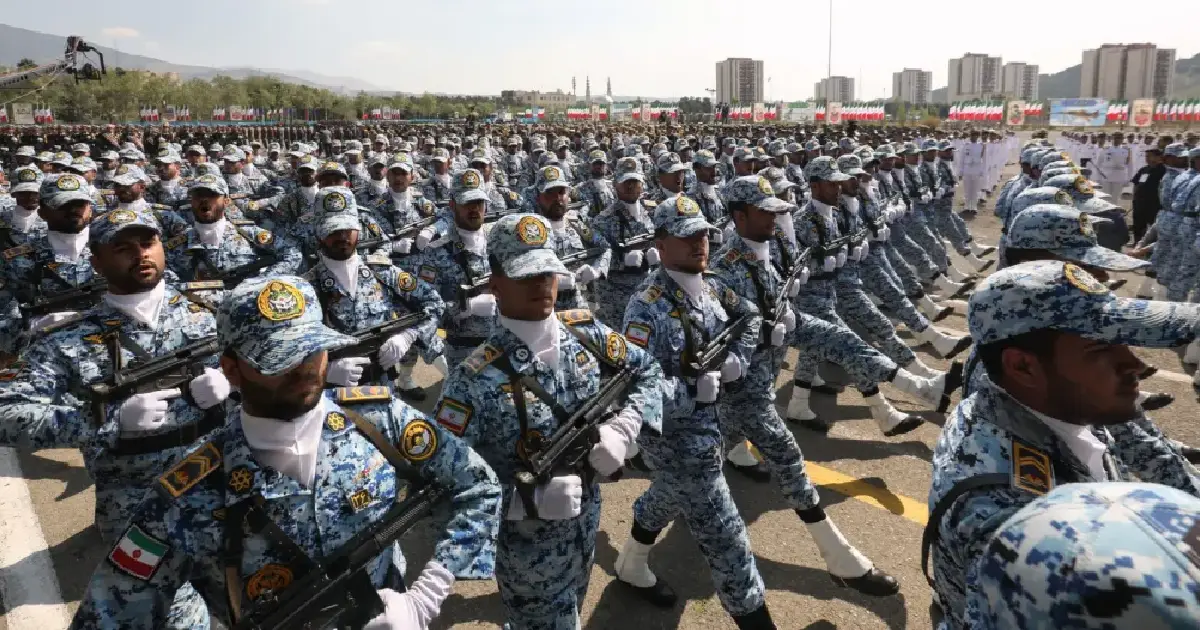 പതിനായിരം യുഎസ് സൈന്യത്തിന് കെണിയൊരുക്കാൻ 10 ലക്ഷം സൈന്യം സജ്ജമാണെന്ന് ഇറാൻ