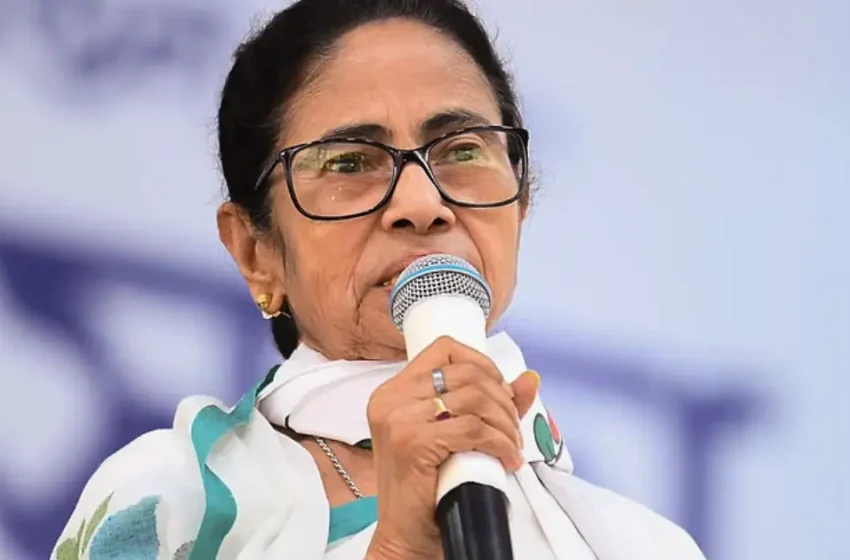  യുപിയിലെയും ബിഹാറിലെയും വോട്ടർമാരെ ബംഗാളിലെ വോട്ടർപട്ടികയിൽ ചേർക്കുന്നു; ബിജെപിക്കെതിരെ ഗുരുതര ആരോപണവുമായി മമത ബാനർജി