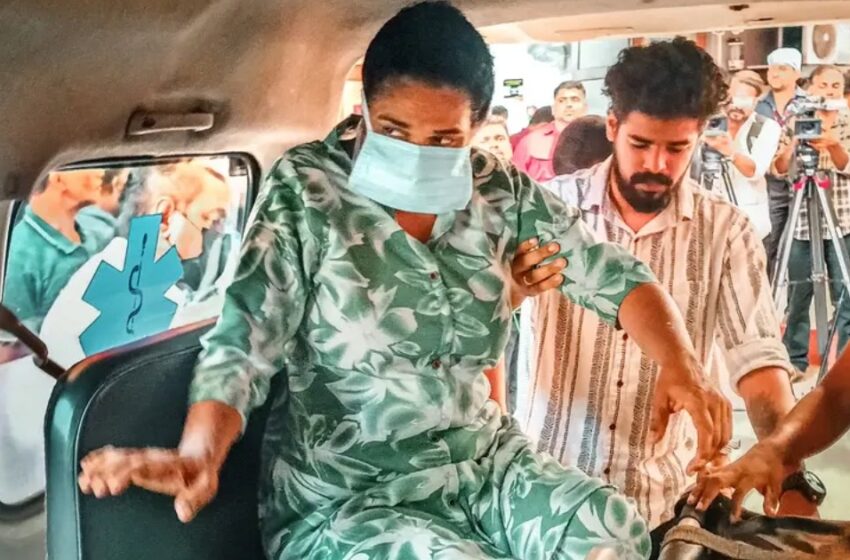  ‘കത്രിക ഞാൻ വിഴുങ്ങിയതല്ല, എനിക്കിനി ജോലിക്ക്‌ പോകാനാകില്ല’; മെഡിക്കൽ കോളേജിന്റെ ക്രൂരതയിൽ നീറി ഉഷ, നീതിക്കായി കുടുംബം