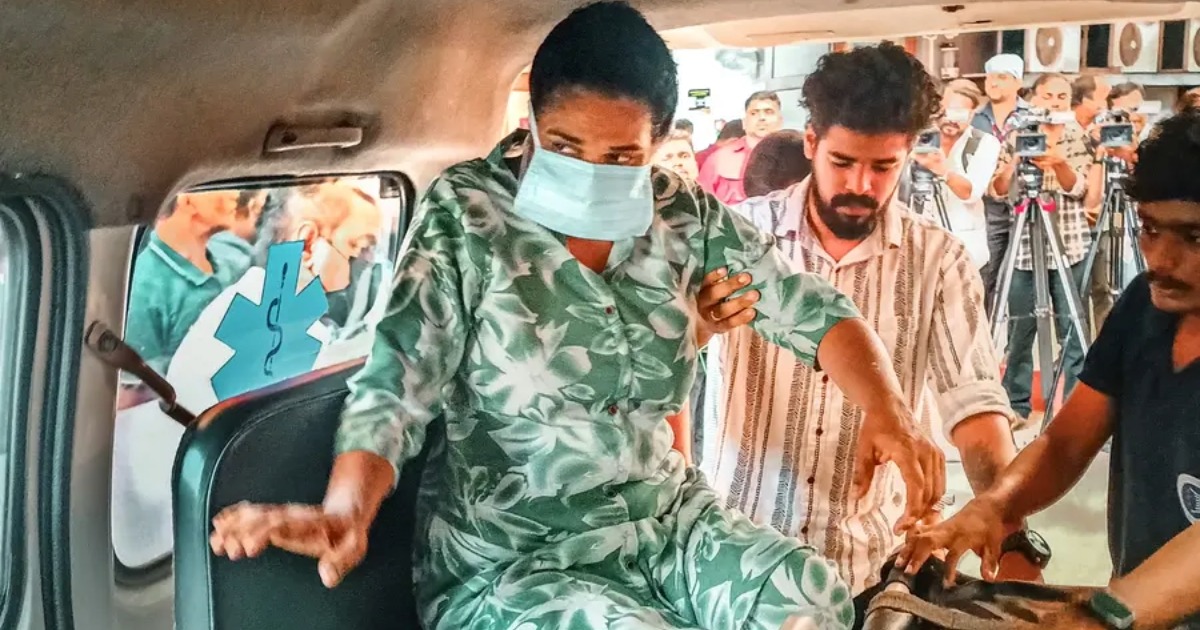 'കത്രിക ഞാൻ വിഴുങ്ങിയല്ലല്ലോ?, എനിക്കിനി ജോലിക്കു പോകാനാകില്ല'; മെഡിക്കൽ കോളേജിന്റെ ക്രൂരതയിൽ നീറി ഉഷ, നീതിക്കായി കുടുംബംI Didn't Swallow the Scissors-Usha