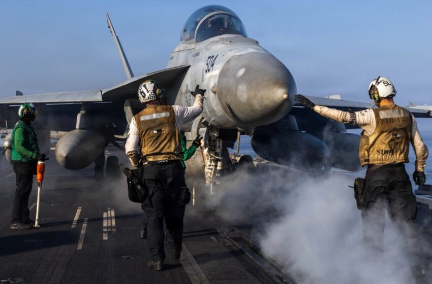  യുഎസ്എസ് എബ്രഹാം ലിങ്കണ്‍ ആക്രമിച്ച് ഇറാൻ; കനത്ത നാശനഷ്ടമെന്ന് IRGC, ഭീഷണി ഒഴിഞ്ഞെന്ന് അമേരിക്ക