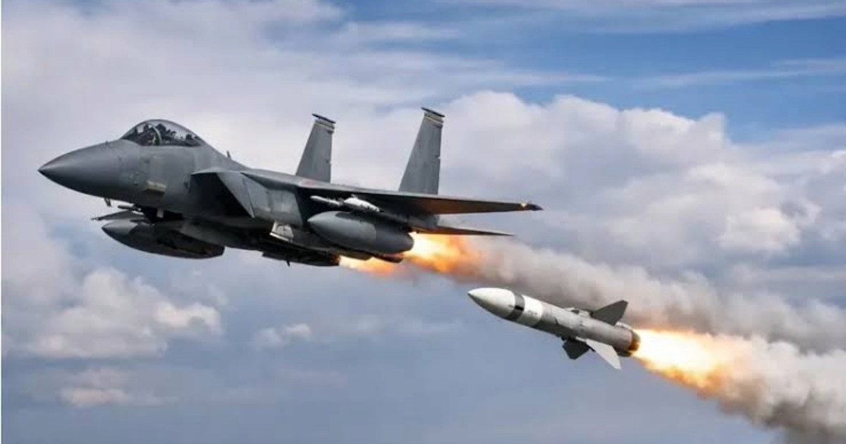 അമേരിക്കൻ എഫ്-18 യുദ്ധവിമാനവും ഇറാൻ വെടിവെച്ചിട്ടു? ആക്രമണത്തിന്റെ ദൃശ്യങ്ങൾ പുറത്തുവിട്ടു