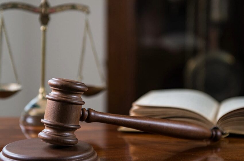  ‘വിവാഹിതനായ പുരുഷന് മറ്റൊരു  സ്ത്രീയുമായി ലിവ്-ഇൻ ബന്ധത്തിൽ ഏർപ്പെടാം’; ക്രിമിനൽ കുറ്റമല്ലെന്ന് അലഹബാദ്  ഹൈക്കോടതി