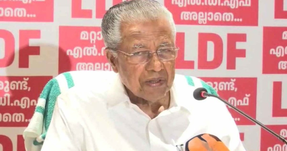 "എസ്ഡിപിഐ ഐയെപ്പറ്റി ഞാനാണോ പറയേണ്ടത്; അവരോട് പോയി ചോദിക്കണം'; ക്ഷോഭിച്ച് മുഖ്യമന്ത്രി