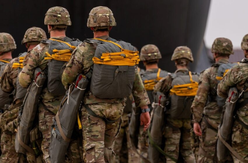  ‘ഞങ്ങളുടെ മണ്ണിൽ കാലുകുത്തുന്ന യുഎസ് സൈനികർ ശവപ്പെട്ടിയിലേ മടങ്ങൂ’; കരസേനാ നീക്കത്തിന്  അമേരിക്കക്ക്‌ മുന്നറിയിപ്പുമായി ഇറാൻ