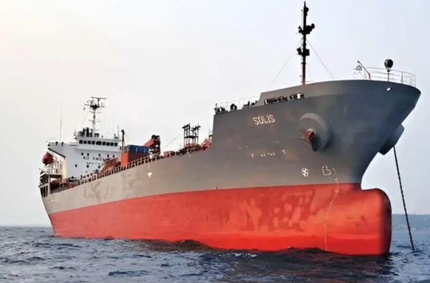  മീൻപിടിത്ത ബോട്ട് ഇടിച്ചുതകർത്ത പനാമ കപ്പൽ കസ്റ്റഡിയിൽ; വിഴിഞ്ഞം പുറംകടലിലെത്തിച്ചു