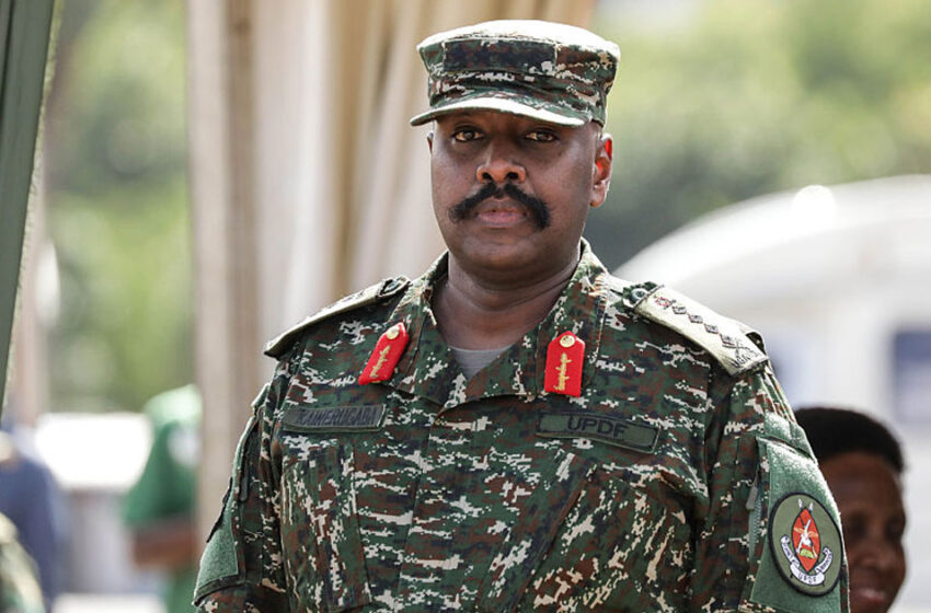  ‘ഇസ്രയേലിനെ തൊട്ടാൽ ഉഗാണ്ട യുദ്ധത്തിനിറങ്ങും; രണ്ടാഴ്ച കൊണ്ട് തെഹ്‌റാൻ കീഴടക്കും’; മുന്നറിയിപ്പുമായി സൈനിക മേധാവി