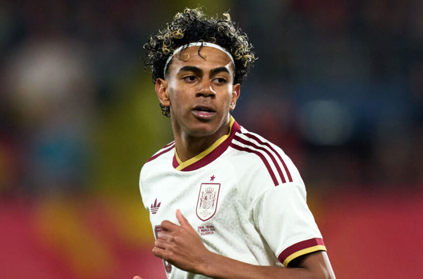  ‘ഞാൻ മുസ്‌ലിമാണ്, അൽഹംദുലില്ലാഹ്! പക്ഷേ നിങ്ങൾ ചെയ്തത് തികഞ്ഞ വംശീയത’; തുറന്നടിച്ച് ലാമിൻ യമാൽ