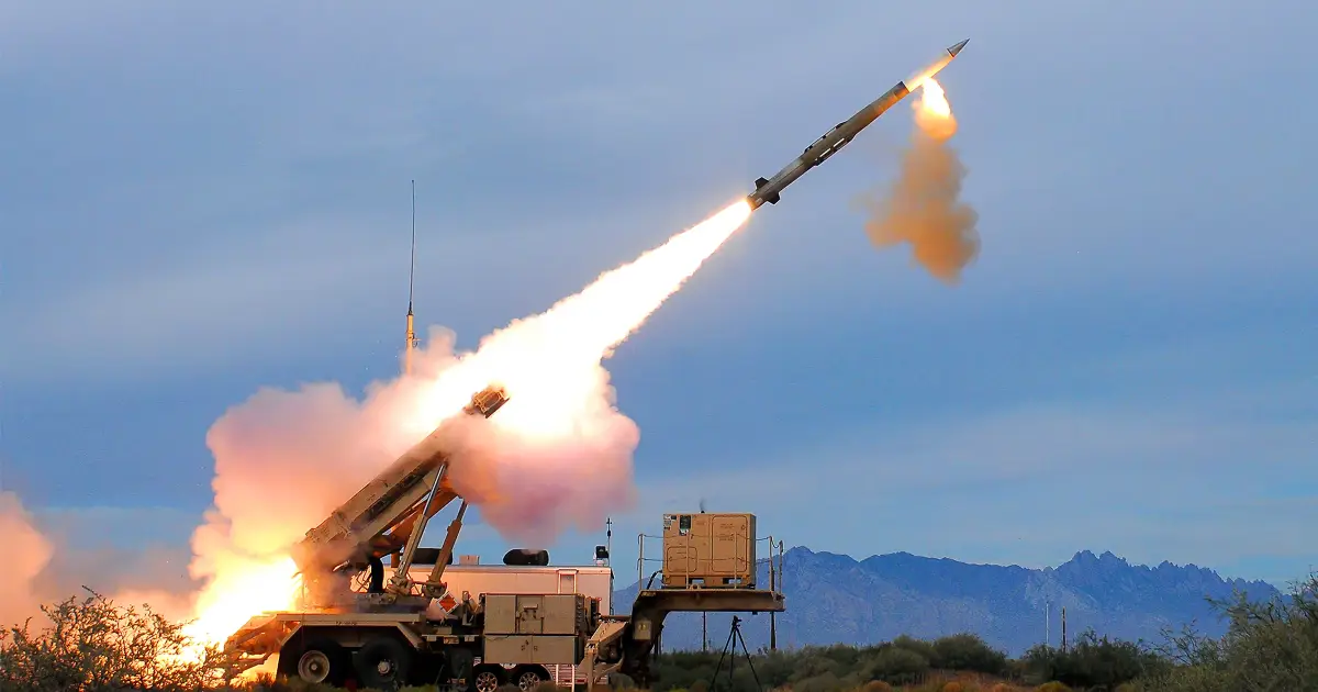  പാട്രിയറ്റ്, താഡ് മിസൈലുകൾ പകുതിയോളം തീർന്നു, നിർമ്മാണം മന്ദഗതിയിൽ; ഇനിയൊരു യുദ്ധം യുഎസ് താങ്ങുമോ?