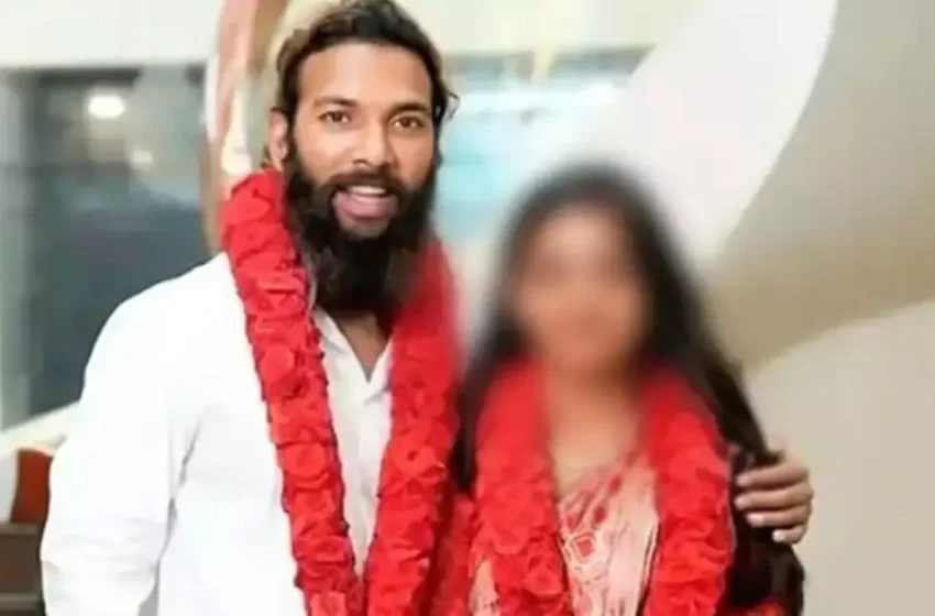  കുംഭമേള വൈറൽ താരത്തിൻ്റെ വിവാഹം: ഫർമാനെതിരെ കേസെടുക്കാൻ പട്ടികവർഗ കമ്മീഷൻ്റെ നിർദേശം