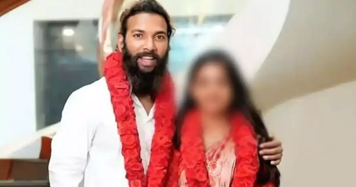  കുംഭമേള വൈറൽ താരത്തിൻ്റെ വിവാഹം: ഫർമാനെതിരെ കേസെടുക്കാൻ പട്ടികവർഗ കമ്മീഷൻ്റെ നിർദേശം