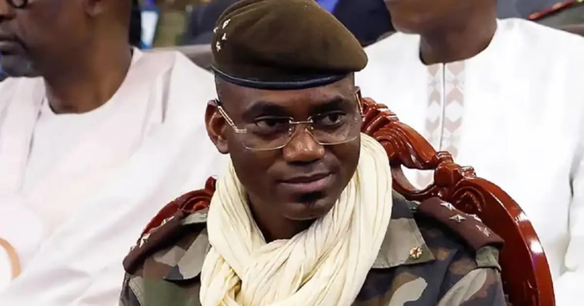 മാലിയിൽ ചാവേറാക്രമണം; പ്രതിരോധ മന്ത്രി കാര്‍ ബോംബാക്രമണത്തില്‍ കൊല്ലപ്പെട്ടു