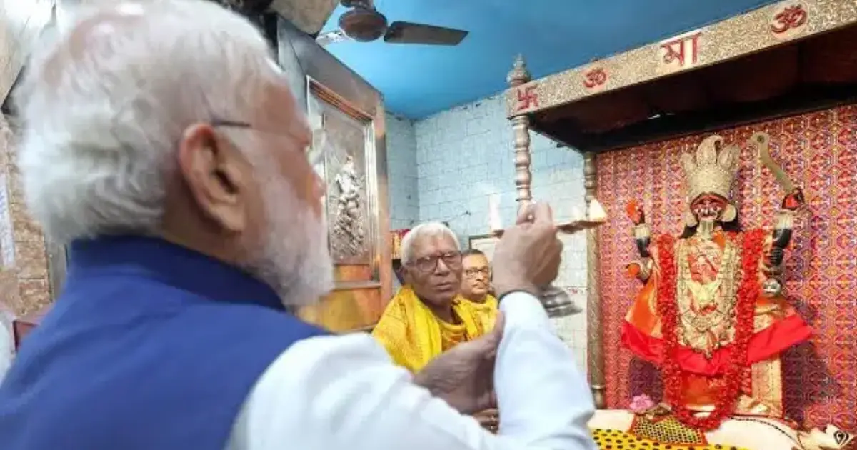  മാംസാഹാരം പ്രസാദമായി നൽകുന്ന കാളി ക്ഷേത്രത്തിൽ ദർശനം നടത്തി മോദി