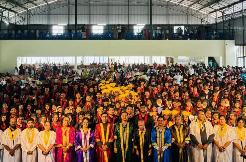  പ്രൗഢമായി നീലഗിരി കോളജ് ബിരുദദാന ചടങ്ങ്