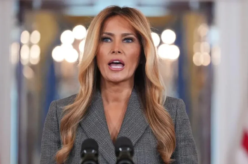  എപ്സ്റ്റീനുമായി ബന്ധമില്ലെന്ന് ട്രംപിന്റെ ഭാര്യ മെലാനിയ; പിന്നാലെ തെളിവുകൾ നിരത്തി വാദം പൊളിച്ചടുക്കി സോഷ്യൽ മീഡിയ