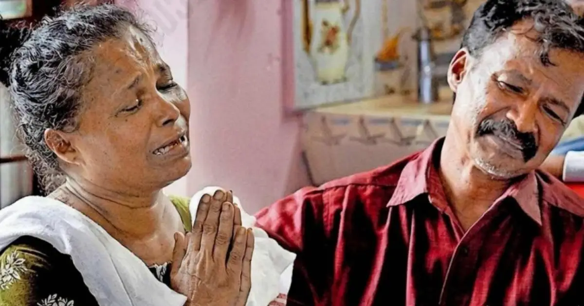 ‘എന്റെ കുഞ്ഞ് സഹിച്ചതിനു കണക്കില്ല’; നിതിന്റെ പുസ്തകങ്ങള്‍ നെഞ്ചോട് ചേര്‍ത്ത് മാതാപിതാക്കള്‍