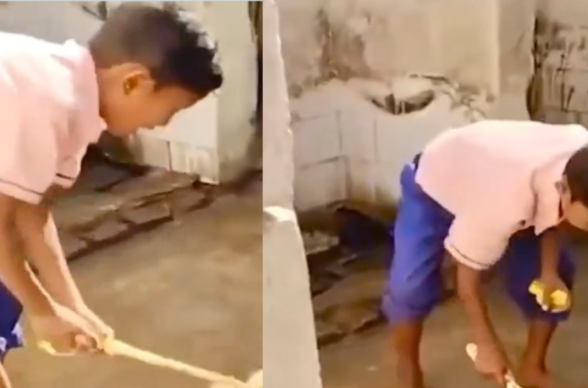  ജാതി വെറി: ജാർഖണ്ഡിൽ ദളിത് വിദ്യാർത്ഥിയെ നിർബന്ധിപ്പിച്ച്  സ്‌കൂളിന്റെ കക്കൂസ് കഴുകിച്ച് അധ്യാപകർ