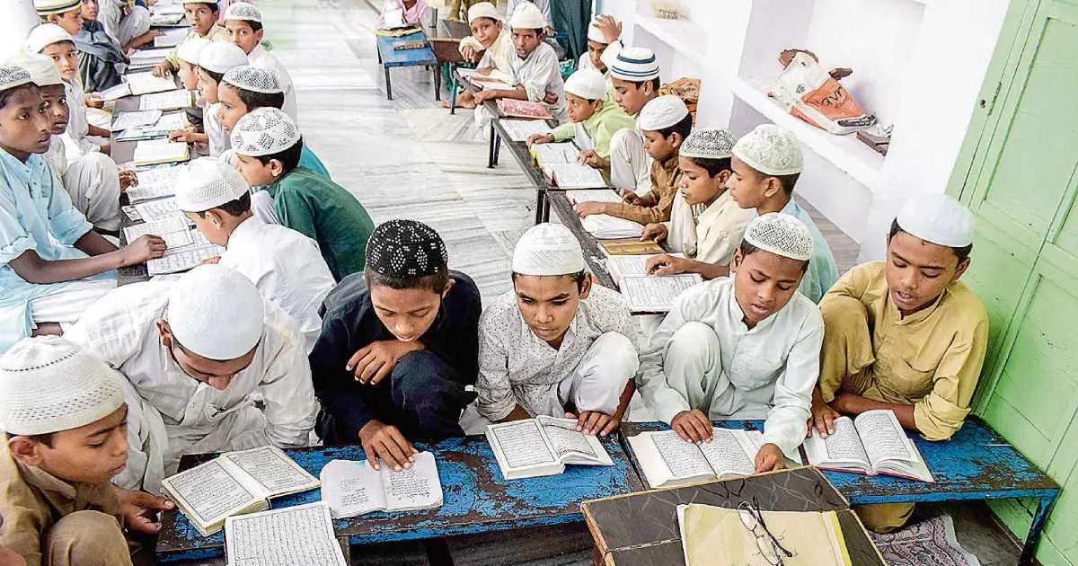  ഉത്തരാഖണ്ഡിൽ മദ്രസ ബോർഡ് നിർത്തലാക്കുന്നു; ഇനി മുതൽ സ്റ്റേറ്റ് ബോർഡ് സിലബസ് നിർബന്ധം; പ്രഖ്യാപനവുമായി മുഖ്യമന്ത്രി പുഷ്കർ സിങ് ധാമി