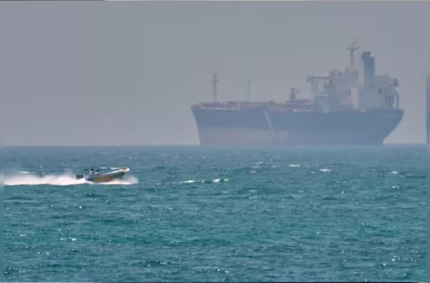  ഹോർമുസ് കടലിടുക്കിൽ 2 ഇന്ത്യൻ കപ്പലുകൾക്ക് നേരെ ഇറാന്റെ വെടിവെപ്പ്; നയതന്ത്ര പ്രതിഷേധവുമായി ഇന്ത്യ