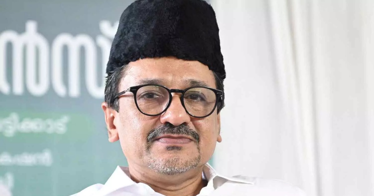 'നാല് വോട്ട് കിട്ടാൻ വേണ്ടി ഇങ്ങനെ ചെയ്താൽ സമൂഹത്തിൽ നികത്താൻ കഴിയാത്ത വിള്ളലുണ്ടാകും'; പേരാമ്പ്ര അനൗൺസ്മെൻ്റ് വിവാദത്തിൽ സാദിഖലി തങ്ങൾ