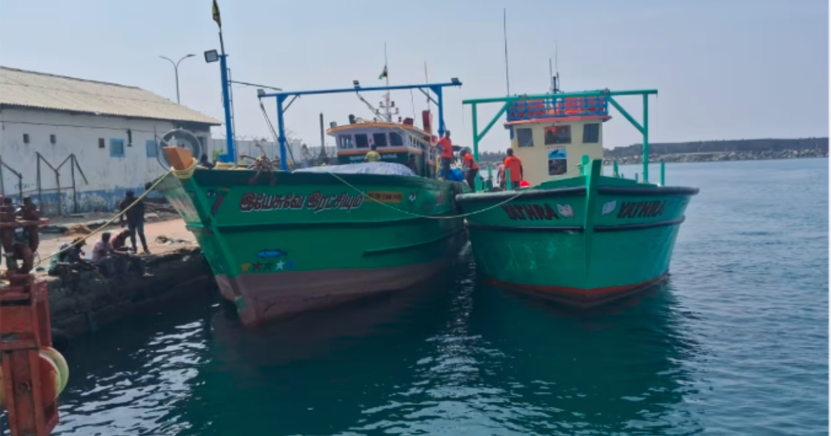  ബേപ്പൂർ ഹാര്‍ബറിൽ നിന്ന് മത്സ്യബന്ധനത്തിന് പോയവര്‍ക്ക് ശ്വാസതടസം; 4 പേര്‍ കുഴഞ്ഞുവീണു