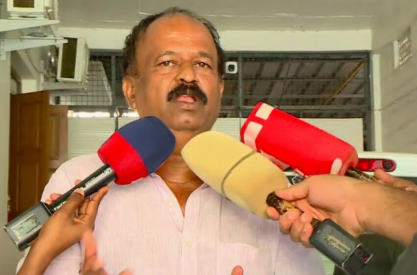  ‘ഇത്തവണ വെടിക്കെട്ടില്ല, ആഘോഷങ്ങളും ആഡംബരങ്ങളും ഉണ്ടാകില്ല, സർക്കാർ പറയുന്നത് അനുസരിക്കും’; തിരുവമ്പാടി ദേവസ്വം സെക്രട്ടറി