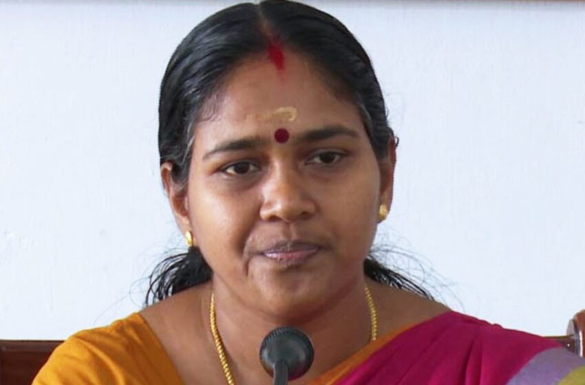  ‘ഒരു കോടി രൂപ നഷ്ടപരിഹാരം നൽകണം, പരാമർശം പിൻവലിച്ച് മാപ്പ് പറയണം’; ശോഭാ സുരേന്ദ്രന് ജമാഅത്തെ ഇസ്‌ലാമിയുടെ വക്കീൽ നോട്ടീസ്