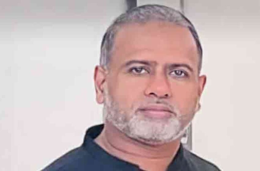  ചുറ്റിക കൊണ്ട് സുഹൃത്തിൻ്റെ തലയ്ക്കടിച്ചു;  ഓടി രക്ഷപ്പെടുന്നതിനിടെ യുവാവ് ട്രെയിനിടിച്ച് മരിച്ചു