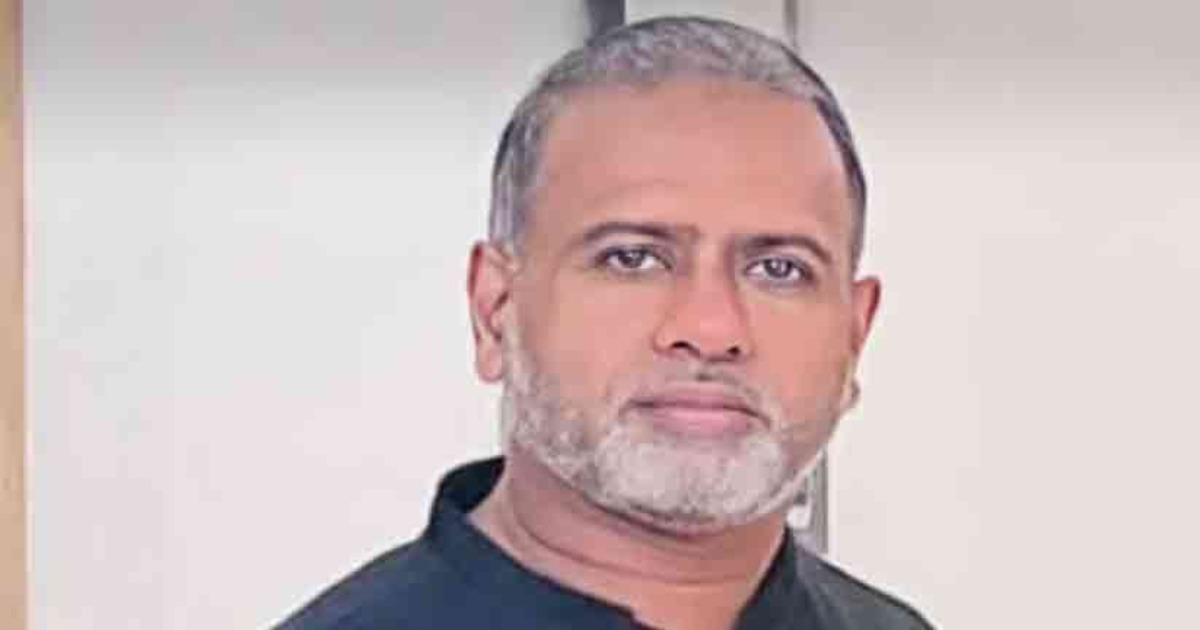  ചുറ്റിക കൊണ്ട് സുഹൃത്തിൻ്റെ തലയ്ക്കടിച്ചു;  ഓടി രക്ഷപ്പെടുന്നതിനിടെ യുവാവ് ട്രെയിനിടിച്ച് മരിച്ചു