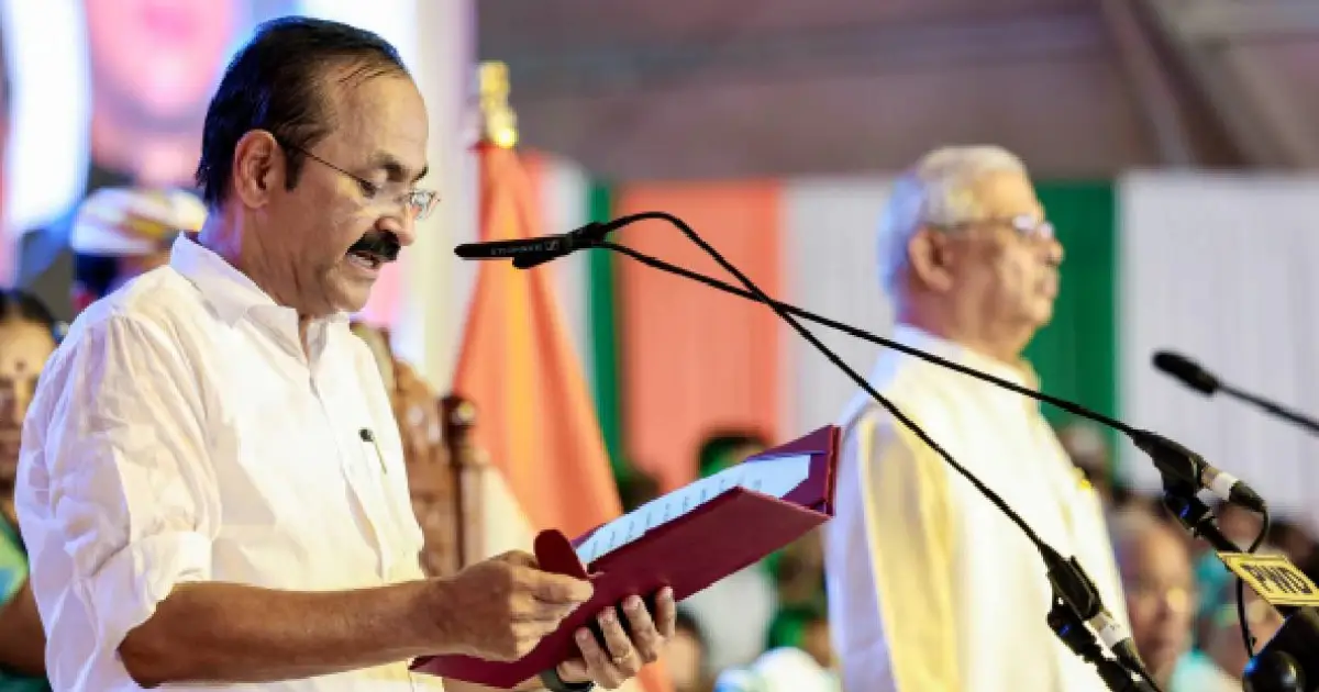 ദാമോദര മേനോൻ എന്നത് അച്ഛന്റെ പേര്, അത് പറഞ്ഞതിൽ എന്താണ് കുഴപ്പം? ജാതിവാൽ വിവാദത്തിൽ മുഖ്യമന്ത്രി