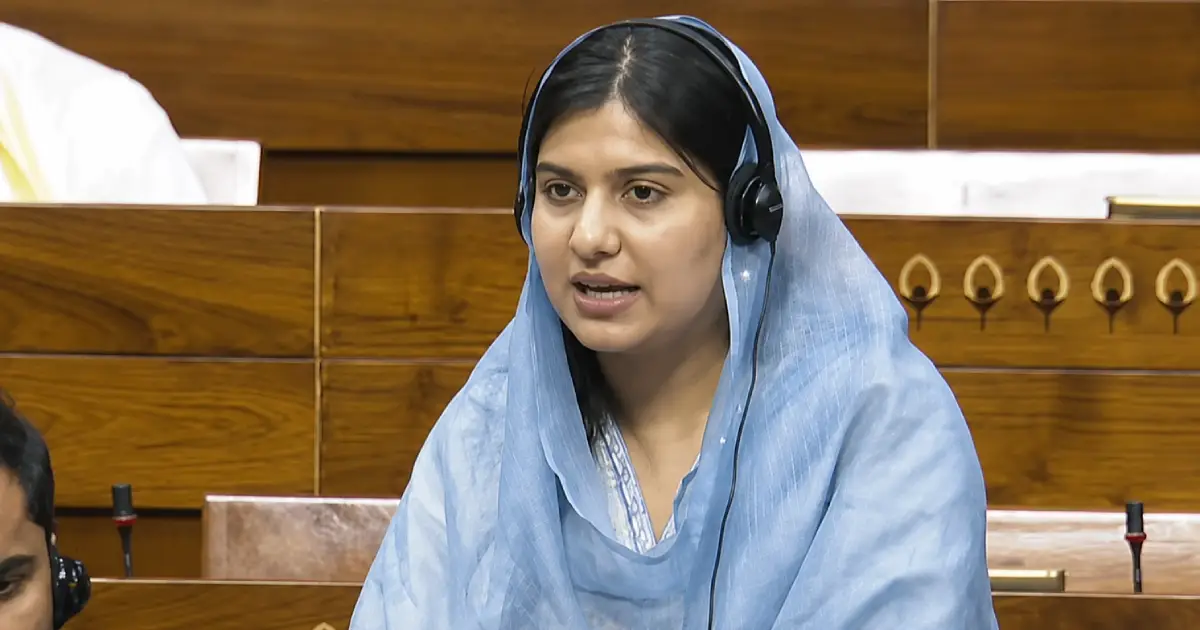  ‘റോഡുകൾ സമൂഹത്തിന്റേതാണ്, ഒരു വിഭാഗത്തെ മാത്രം ലക്ഷ്യം വെക്കാൻ യോഗിക്ക് അവകാശമില്ല;’മറ്റ് ആഘോഷങ്ങൾക്ക് ഇല്ലാത്ത എതിർപ്പ് 2 മിനിറ്റ് നമസ്കാരത്തിന് എന്തിന്?’; സമാജ്‌വാദി പാർട്ടി എംപി ഇക്ര ഹസൻ