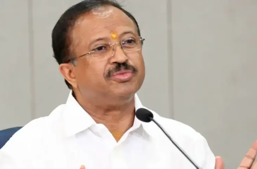  ‘സാധാരണ ആഭ്യന്തരമന്ത്രിക്കാണ് മന്ത്രിസഭയിൽ രണ്ടാം സ്ഥാനം, ഇവിടെ പി.കെ കുഞ്ഞാലിക്കുട്ടിക്കാണ്..ചെന്നിത്തലയെ മൂന്നാം സ്ഥാനത്തേക്ക് തള്ളിയത് ​ഗൗരവകരമാണ്’; വിവാദ പ്രസ്താവനയുമായി വി.മുരളീധരൻ എംഎൽഎ