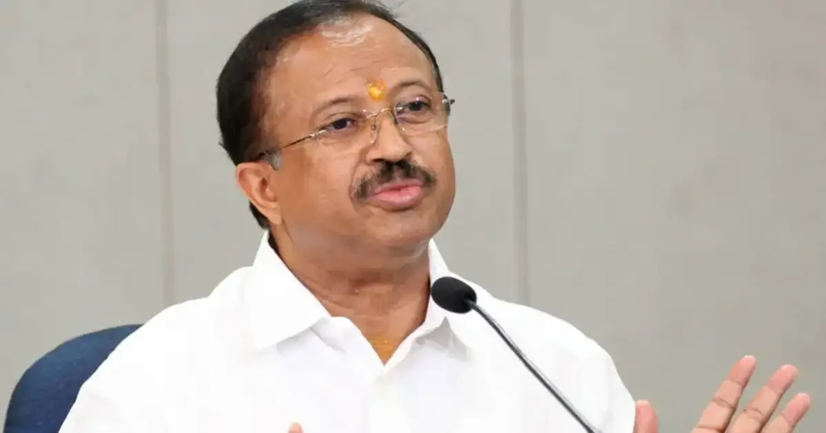  ‘സാധാരണ ആഭ്യന്തരമന്ത്രിക്കാണ് മന്ത്രിസഭയിൽ രണ്ടാം സ്ഥാനം, ഇവിടെ പി.കെ കുഞ്ഞാലിക്കുട്ടിക്കാണ്..ചെന്നിത്തലയെ മൂന്നാം സ്ഥാനത്തേക്ക് തള്ളിയത് ​ഗൗരവകരമാണ്’; വിവാദ പ്രസ്താവനയുമായി വി.മുരളീധരൻ എംഎൽഎ