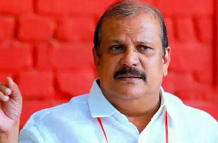  ‘എനിക്ക് ഇഷ്ടം കണ്ണിനു പകരം കണ്ണ് പല്ലിനു പകരം പല്ല് എന്നു പഠിപ്പിക്കുന്ന പഴയ നിയമമാണ്, വിജയനും കുടുംബത്തിനും ആശംസകൾ’; പരിഹാസവുമായി പി.സി.ജോർജ്