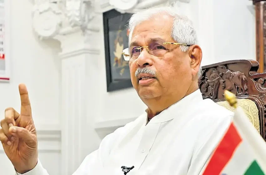  “നയപ്രഖ്യാപന പ്രസംഗത്തിന് മുൻപ് വന്ദേമാതരം പൂര്‍ണമായി ആലപിക്കാത്തത് പ്രോട്ടോക്കോള്‍ ലംഘനം”; ഗവർണർക്ക് അതൃപ്തി