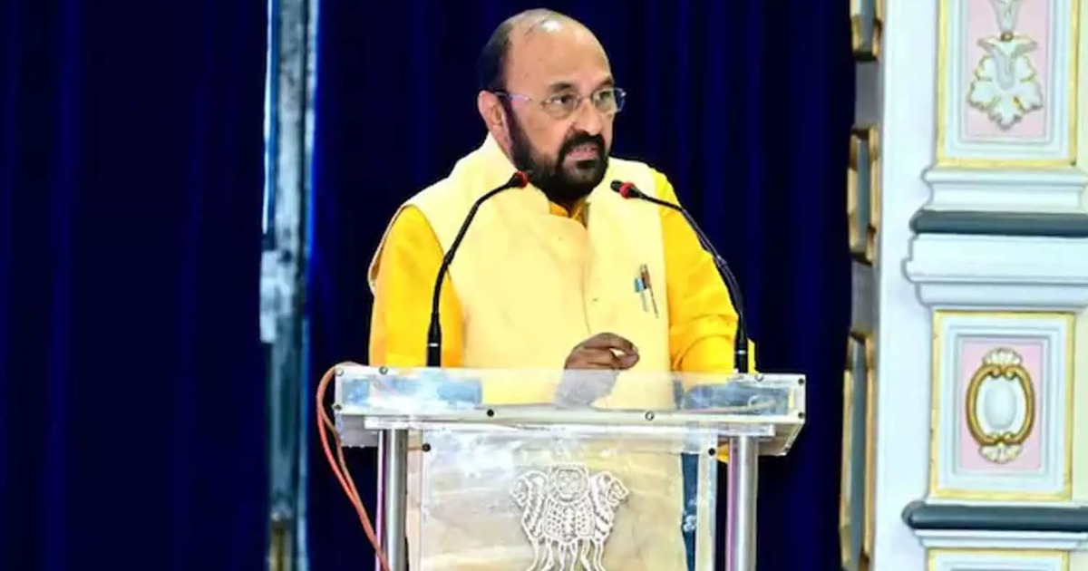  ‘കുട്ടികളെ കള്ളം പറയാൻ പഠിപ്പിക്കുന്നു, ഇന്ത്യൻ സംസ്ക്‌കാരത്തിന് പറ്റാത്തത്’; ‘ജോണി ജോണി യെസ് പപ്പാ, റെയിൻ റെയിൻ ഗോ എവെ’ പാട്ടുകൾക്കെതിരെ യുപി മന്ത്രി