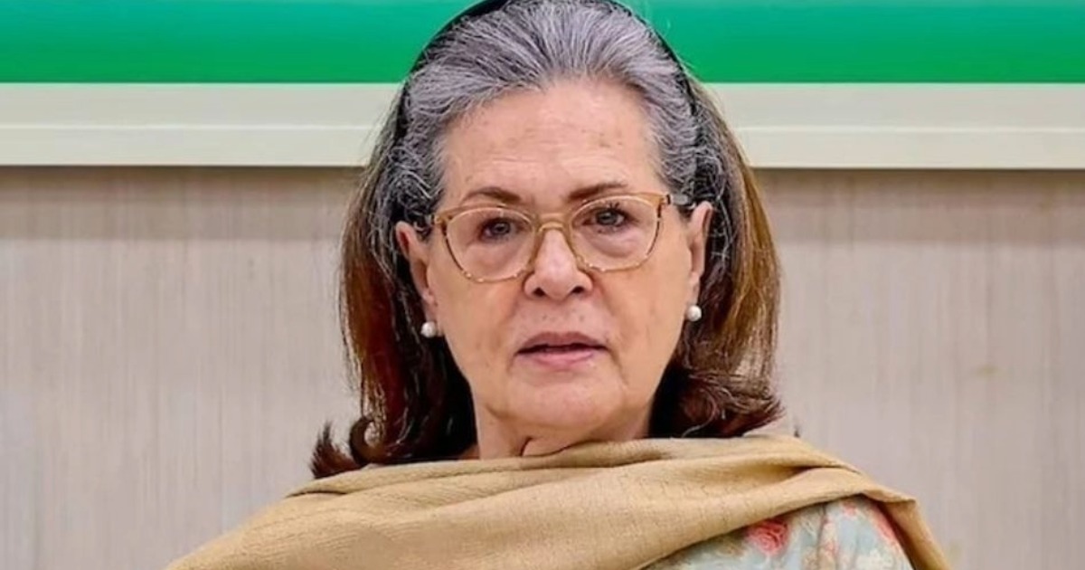 സോണിയാ ഗാന്ധി ആശുപത്രിയിൽ; മുഖ്യമന്ത്രി തീരുമാനത്തിനായുള്ള രാഹുൽ- ഖാർഗെ കൂടിക്കാഴ്ച വൈകും