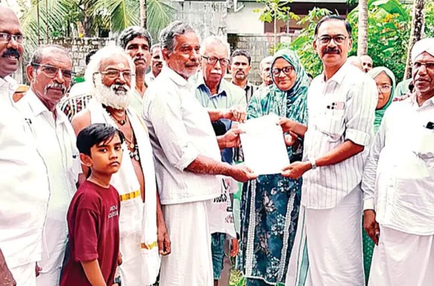  മതസൗഹാർദത്തിന് മാതൃകയായി താനാളൂർ പഞ്ചായത്ത് പ്രസിഡന്റ് അസ്കർ; ക്ഷേത്രത്തിന് നാഗത്തറ നിർമിക്കാൻ ഭൂമി സൗജന്യമായി നൽകി