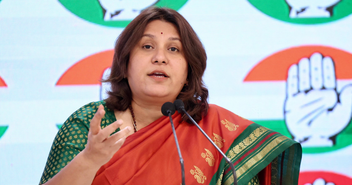 'എപ്പോൾ പരീക്ഷ നടത്തിയാലും ചോദ്യപ്പേപ്പർ ചോരുന്നു ബിജെപി സർക്കാർ 22 ലക്ഷം വിദ്യാർത്ഥികളുടെ സ്വപ്‌നങ്ങളെ വഞ്ചിച്ചു'; രൂക്ഷ വിമർശനവുമായി സുപ്രിയ ശ്രീനേത്