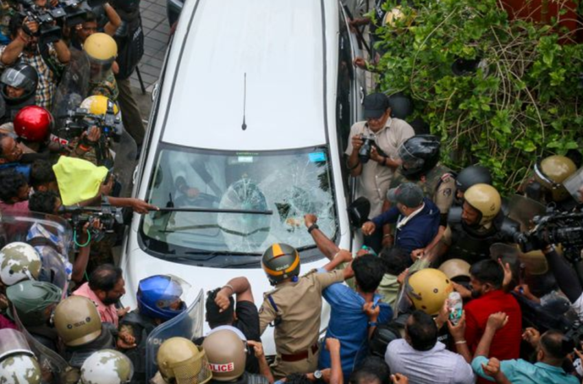  ഇഡി ഉദ്യോഗസ്ഥരെ ചുടുകട്ട കൊണ്ട് ഇടിച്ചു കൊല്ലാൻ ശ്രമിച്ചു’; റിമാൻഡ് റിപ്പോർട്ട് പുറത്ത്