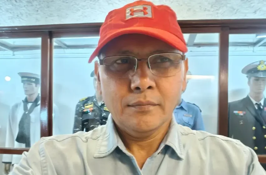  ‘ജനസംഖ്യ ബാധ്യതയാണ്; സർക്കാർ ജനങ്ങളെ നിർബന്ധിതമായി വന്ധ്യംകരിക്കണം, പ്രത്യേകിച്ച് മുസ്‌ലിംകളെ’;വിവാദ പരാമർശങ്ങളുമായി മുൻ ഐ.എ.എസ് ഓഫീസർ നിയാസ് ഖാൻ