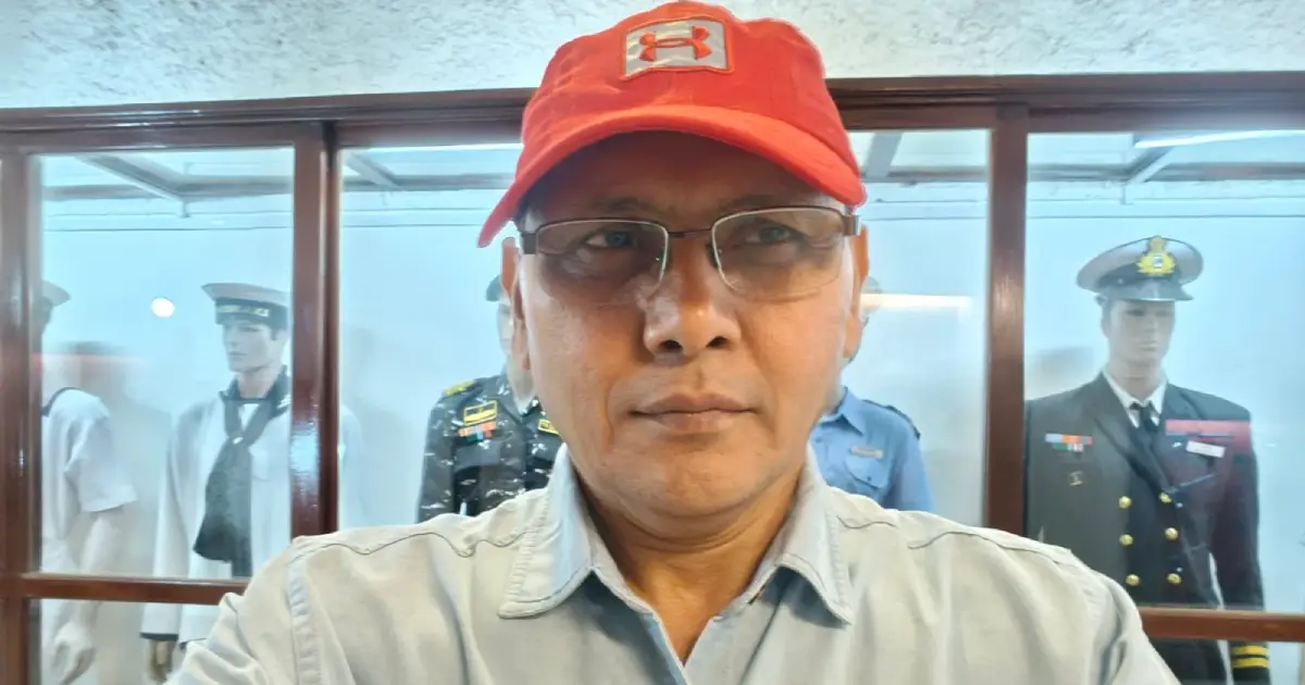  ‘ജനസംഖ്യ ബാധ്യതയാണ്; സർക്കാർ ജനങ്ങളെ നിർബന്ധിതമായി വന്ധ്യംകരിക്കണം, പ്രത്യേകിച്ച് മുസ്‌ലിംകളെ’;വിവാദ പരാമർശങ്ങളുമായി മുൻ ഐ.എ.എസ് ഓഫീസർ നിയാസ് ഖാൻ