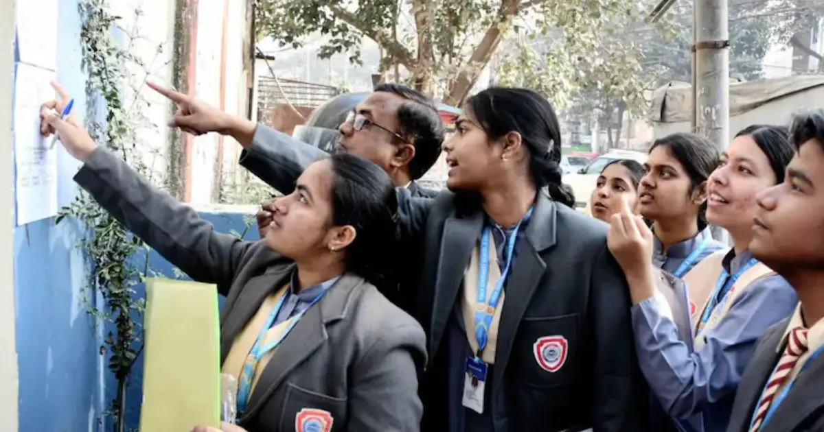 'പന്ത്രണ്ടാം ക്ലാസിന് ശേഷം പഠനം നിർത്തണം, ഡിഗ്രി കൊണ്ട് കാര്യമില്ല'; 100 ബിരുദധാരികളിൽ 3 പേർക്ക് മാത്രമേ ജോലി ലഭിക്കുന്നുള്ളൂ -സൗരഭ് മുഖർജി