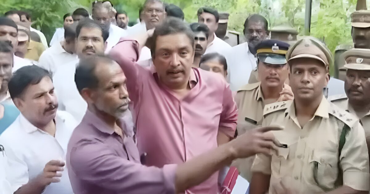  അതിരപ്പിള്ളിയിൽ വനംമന്ത്രിയുടെ വാഹനത്തിന് മുന്നിൽ കാട്ടാന; അടിയന്തര നടപടി ഉറപ്പ് നൽകി ഷിബു ബേബി ജോൺ