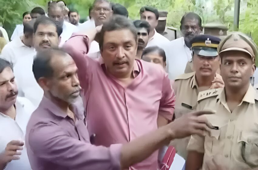  അതിരപ്പിള്ളിയിൽ വനംമന്ത്രിയുടെ വാഹനത്തിന് മുന്നിൽ കാട്ടാന; അടിയന്തര നടപടി ഉറപ്പ് നൽകി ഷിബു ബേബി ജോൺ